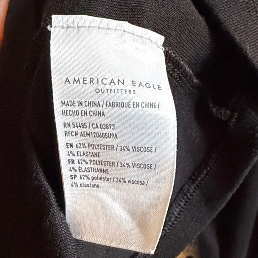 American Eagle Outfitters Black Button-Front Long Sleeve Top - NWOT XL
